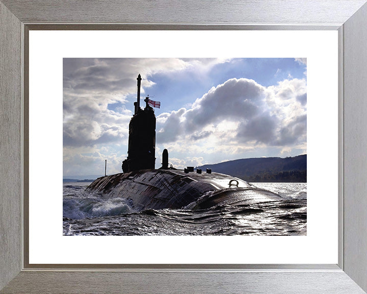 HMS Superb S109 Submarine | Photo Print | Framed Print | Swiftsure Class | Royal Navy - Hampshire Prints