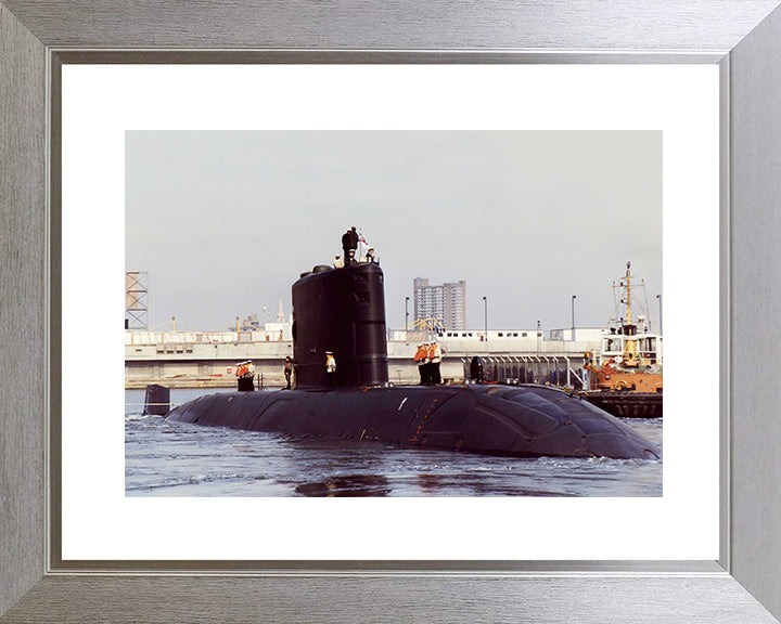 HMS Unseen S41 Royal Navy Upholder class Submarine Photo Print or Framed Print - Hampshire Prints