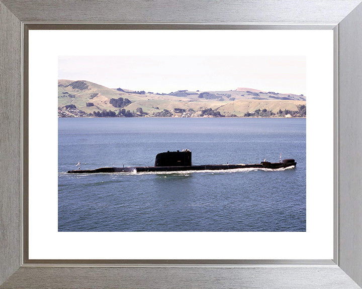 HMS Trump P333 Royal Navy T class Submarine Photo Print or Framed Print - Hampshire Prints