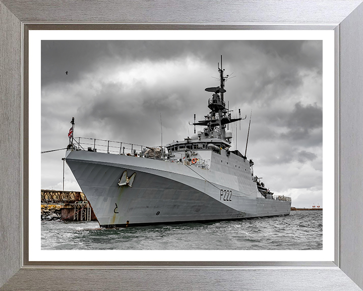 HMS Forth P222 | Photo Print | Framed Print | Poster | River Class | Patrol Ship | Royal Navy - Hampshire Prints