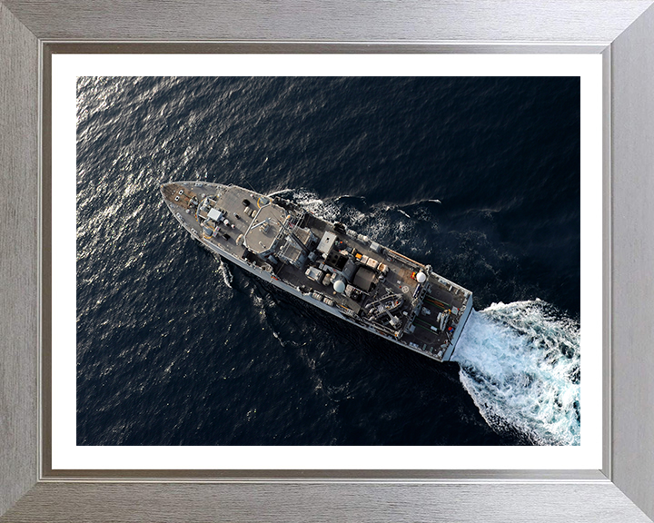 HMS Grimsby M108 Royal Navy Sandown class minehunter Photo Print or Framed Print - Hampshire Prints