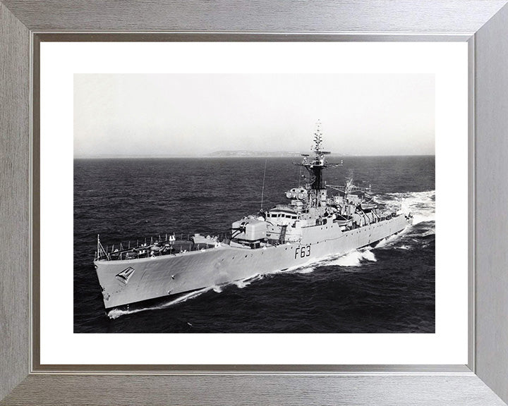 HMS Scarborough F63 | Photo Print | Framed Print | Whitby Class | Frigate | Royal Navy - Hampshire Prints