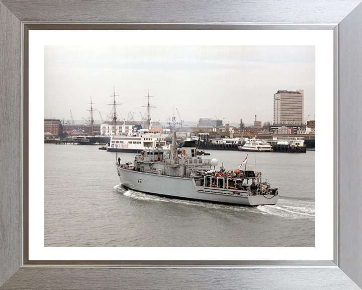 HMS Chiddingfold M37 | Photo Print | Framed Print | Hunt Class | Minehunter | Royal Navy