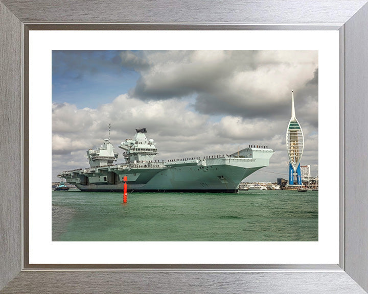 HMS Queen Elizabeth R08 | Photo Print | Framed Print | Queen Elizabeth Class | Aircraft Carrier | Royal Navy - Hampshire Prints