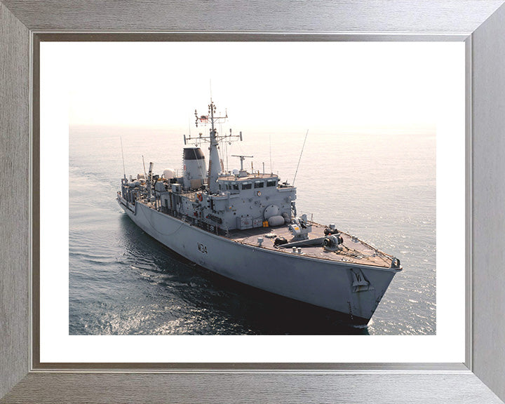 HMS Middleton M34 Royal Navy Hunt class mine countermeasures vessel Photo Print or Framed Print - Hampshire Prints