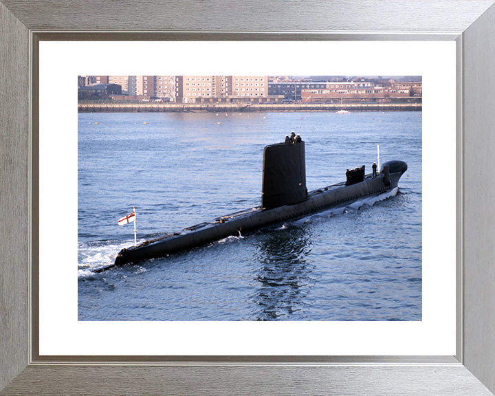 HMS Osiris S13 Royal Navy Oberon class Submarine Photo Print or Framed Print - Hampshire Prints