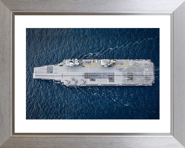 HMS Queen Elizabeth R08 | Photo Print | Framed Print | Queen Elizabeth Class | Aircraft Carrier | Royal Navy - Hampshire Prints