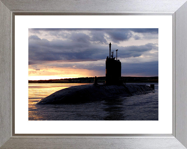 HMS Superb S109 Royal Navy Swiftsure class Submarine Photo Print or Framed Print - Hampshire Prints