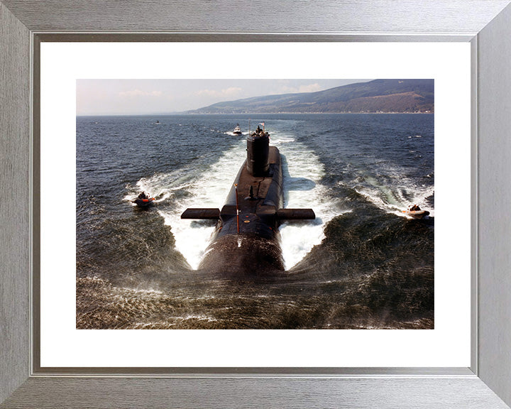 HMS Repulse S23 Submarine | Photo Print | Framed Print | Resolution Class | Royal Navy - Hampshire Prints