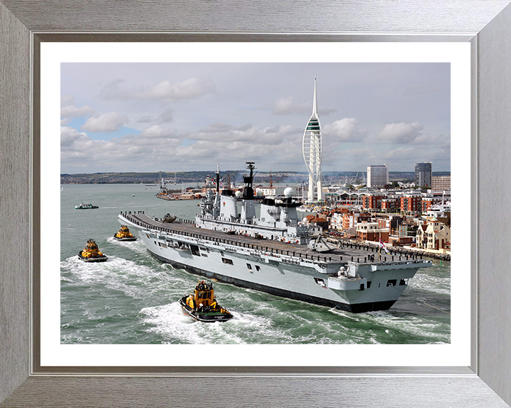 HMS Illustrious R06 | Photo Print | Framed Print | Invincible Class | Aircraft Carrier | Royal Navy