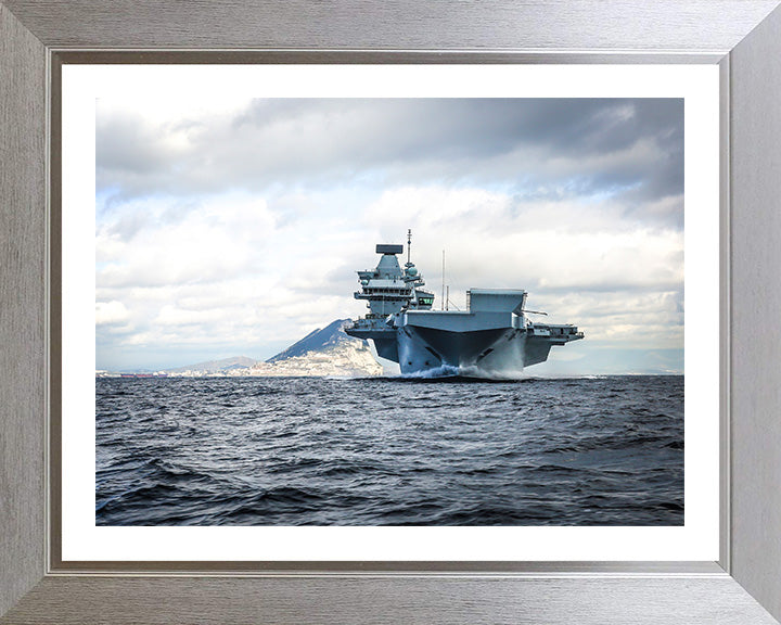 HMS Queen Elizabeth R08 | Photo Print | Framed Print | Queen Elizabeth Class | Aircraft Carrier | Royal Navy