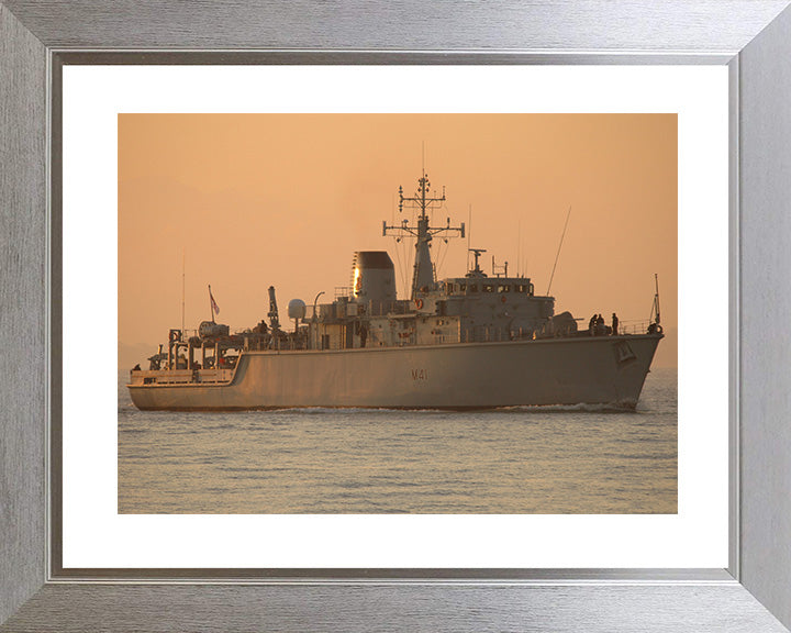 HMS Quorn M41 Royal Navy Hunt class mine countermeasures vessel Photo Print or Framed Print - Hampshire Prints