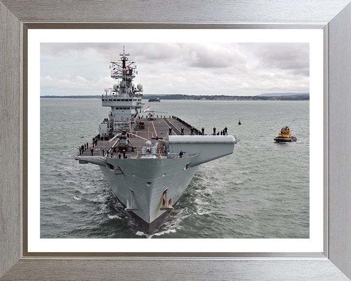 HMS Illustrious R06 | Photo Print | Framed Print | Invincible Class | Aircraft Carrier | Royal Navy