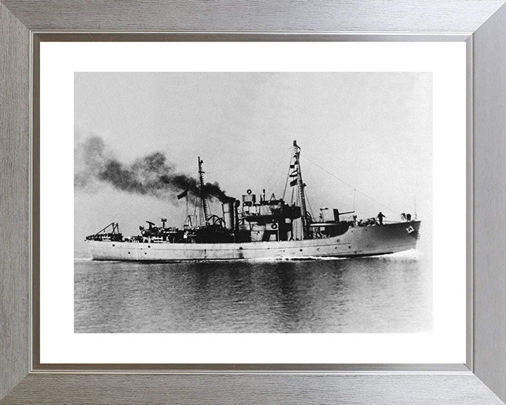 HMS Tango T146 Royal Navy Dance class Trawler Photo Print or Framed Print - Hampshire Prints