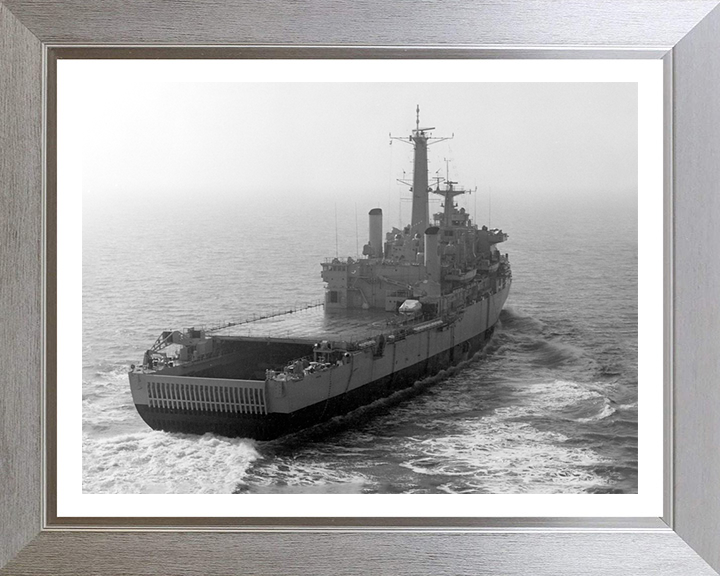 HMS Fearless L10 Royal Navy Fearless class amphibious ship Photo Print or Framed Print - Hampshire Prints