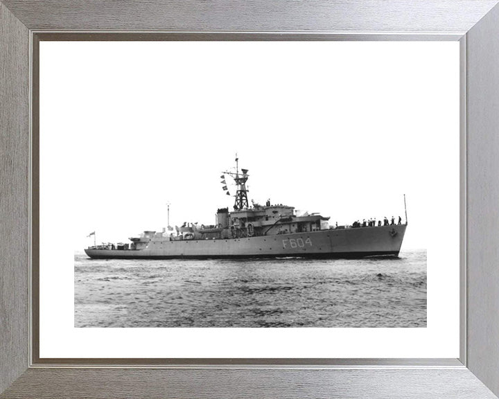 HMS Start Bay K604 Royal Navy Bay Class Frigate Photo Print or Framed Print - Hampshire Prints