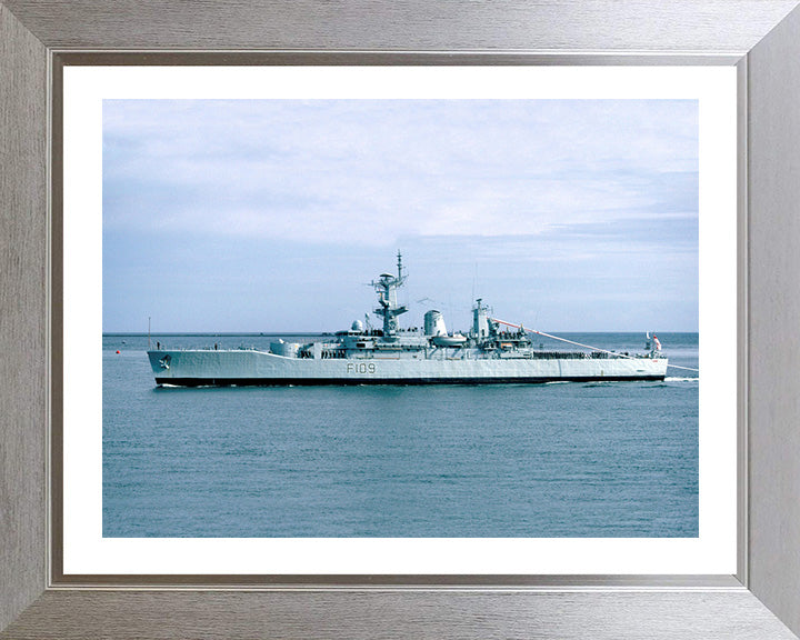 HMS Leander F109 Royal Navy Leander Class Frigate Photo Print or Framed Print - Hampshire Prints