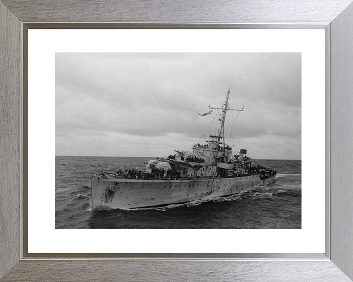 HMS Pelican L86 (U86) Royal Navy Egret class sloop Photo Print or Framed Print - Hampshire Prints