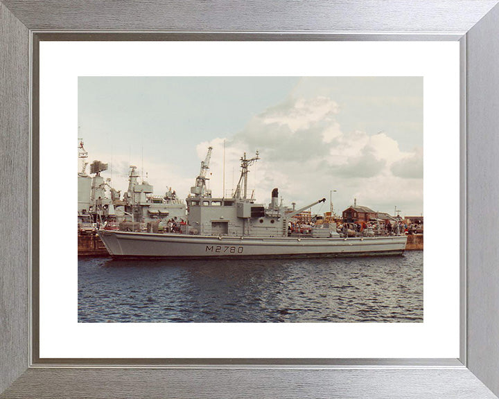 HMS Woodlark (HMS Yaxham) M2780 Royal Navy survey vessel Photo Print or Framed Print - Hampshire Prints