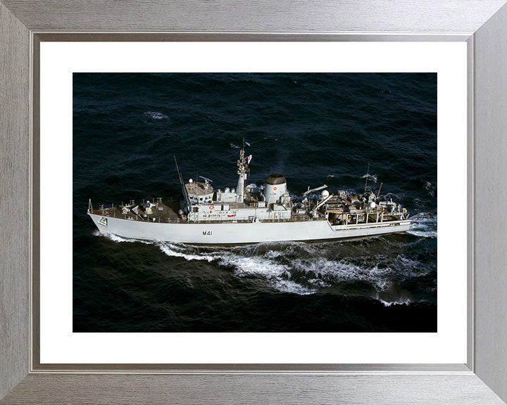 HMS Quorn M41 Royal Navy Hunt class mine countermeasures vessel Photo Print or Framed Print - Hampshire Prints