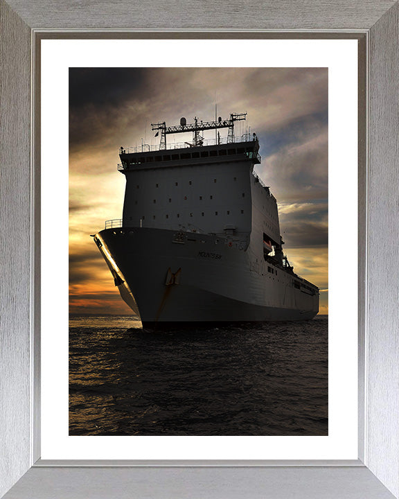 RFA Mounts Bay L3008 Royal Fleet Auxiliary Bay class auxiliary dock landing ship Photo Print or Framed Print - Hampshire Prints