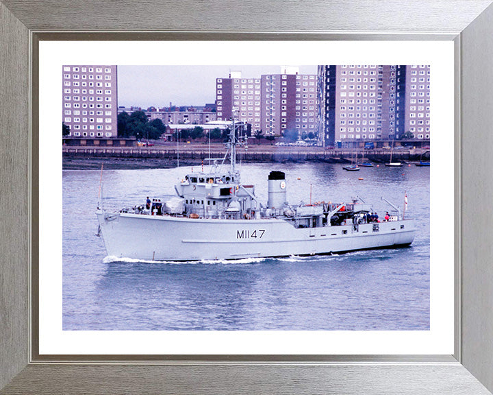 HMS Hubberston M1147 | Photo Print | Framed Print | Ton Class | Minesweeper | Royal Navy