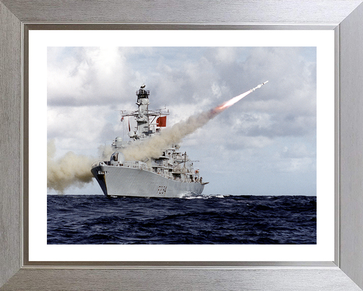 HMS Iron Duke F234 | Photo Print | Framed Print | Poster | Type 23 | Frigate | Royal Navy