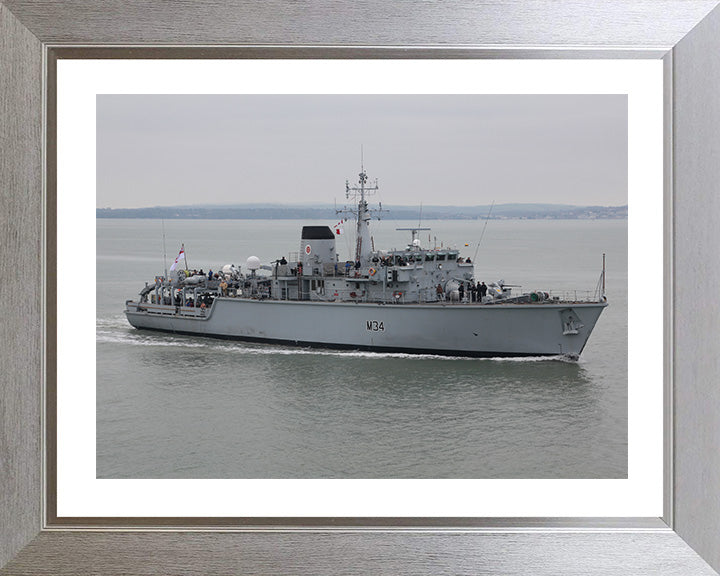 HMS Middleton M34 Royal Navy Hunt class mine countermeasures vessel Photo Print or Framed Photo Print - Hampshire Prints