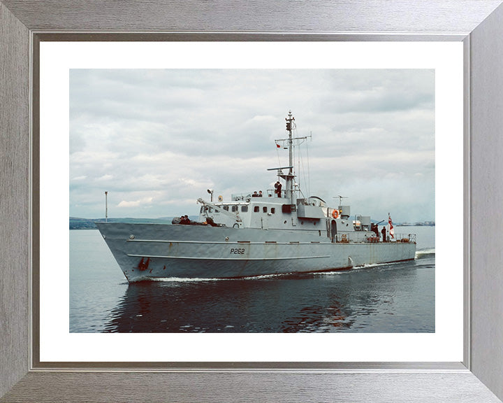 HMS Peterel P262 | Photo Print | Framed Print | Bird Class | Patrol Vessel | Royal Navy - Hampshire Prints