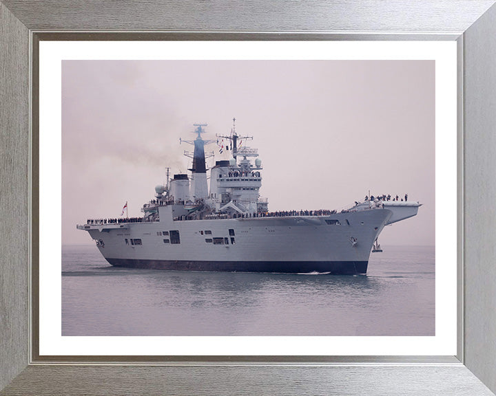 HMS Invincible R05 Royal Navy Invincible Class aircraft carrier Photo Print or Framed Print - Hampshire Prints