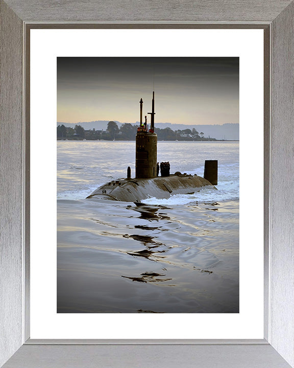 HMS Triumph S93 Submarine | Photo Print | Framed Print | Trafalgar Class | Royal Navy - Hampshire Prints