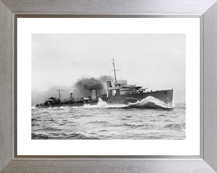 HMS Vimiera (1917) Royal Navy V class destroyer Photo Print or Framed Print - Hampshire Prints