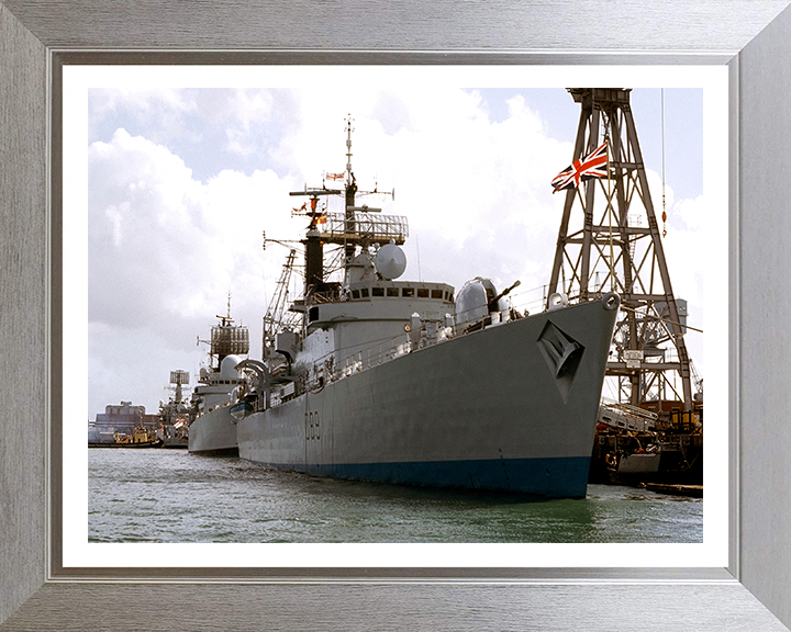 HMS Exeter D89 Royal Navy Type 42 Destroyer Photo Print or Framed Print - Hampshire Prints