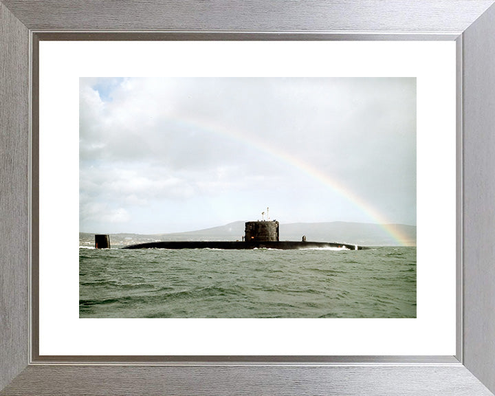 HMS Swiftsure S126 Royal Navy Swiftsure class Submarine Photo Print or Framed Print - Hampshire Prints