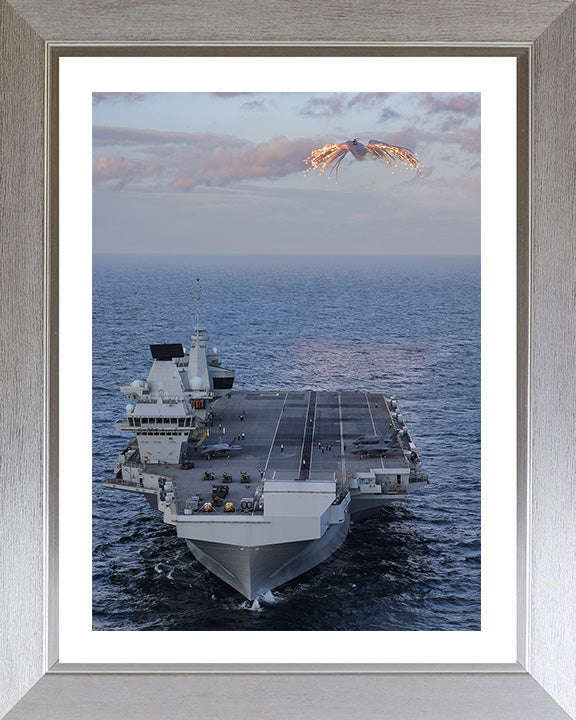 HMS Prince of Wales R09 | Photo Print | Framed Print | Queen Elizabeth Class | Aircraft Carrier | Royal Navy