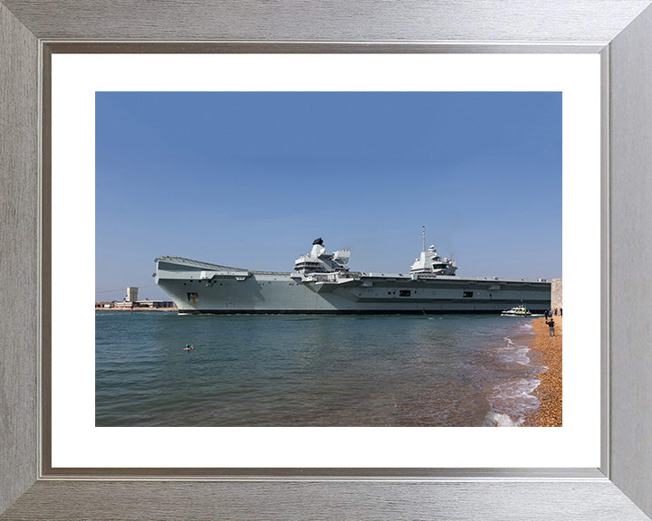 HMS Queen Elizabeth R08 | Photo Print | Framed Print | Queen Elizabeth Class | Aircraft Carrier | Royal Navy - Hampshire Prints