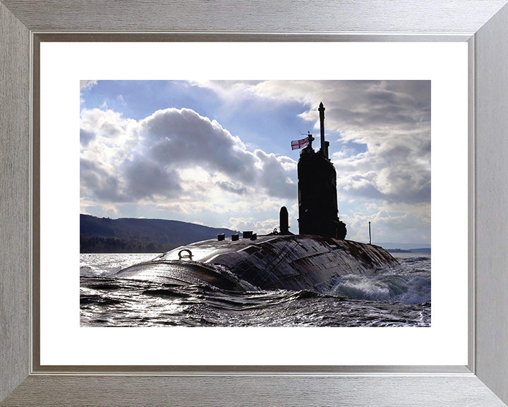 HMS Superb S109 Submarine | Photo Print | Framed Print | Swiftsure Class | Royal Navy - Hampshire Prints