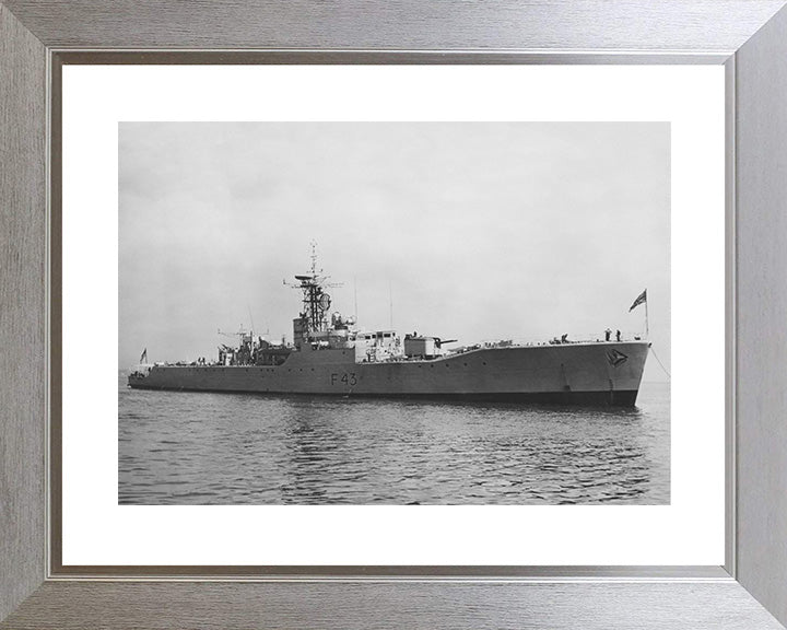 HMS Torquay F43 Royal Navy Whitby class frigate Photo Print or Framed Print - Hampshire Prints