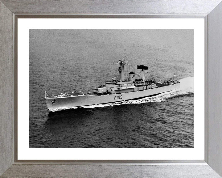 HMS Leander F109 Royal Navy Leander Class Frigate Photo Print or Framed Print - Hampshire Prints