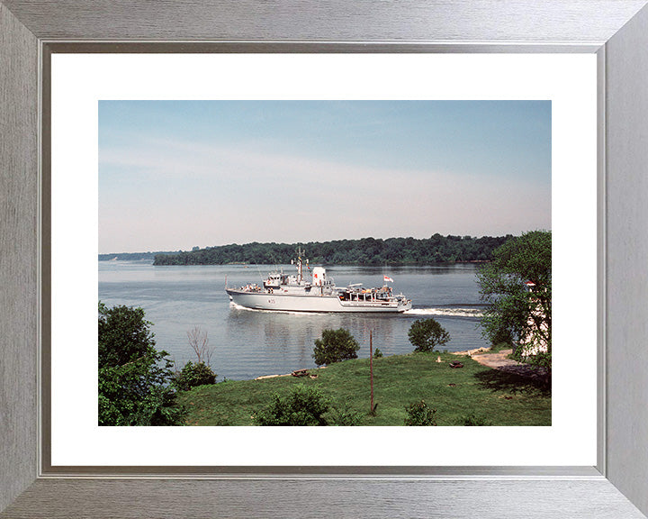 HMS Dulverton M35 Royal Navy Hunt class mine countermeasures vessel Photo Print or Framed Print - Hampshire Prints