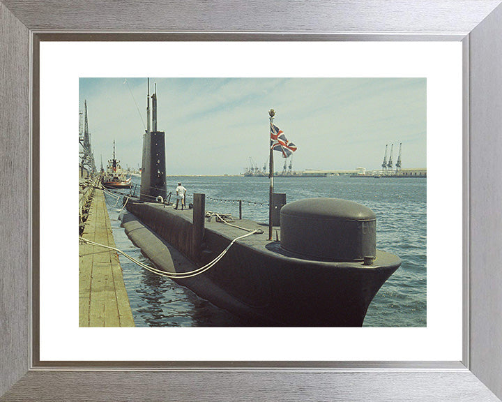 HMS Finwhale S05 Royal Navy Porpoise class Submarine Photo Print or Framed Print - Hampshire Prints