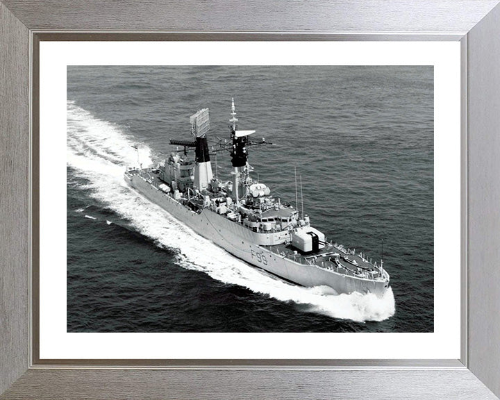 HMS Lincoln F99 Royal Navy Salisbury class frigate Photo Print or Framed Print - Hampshire Prints