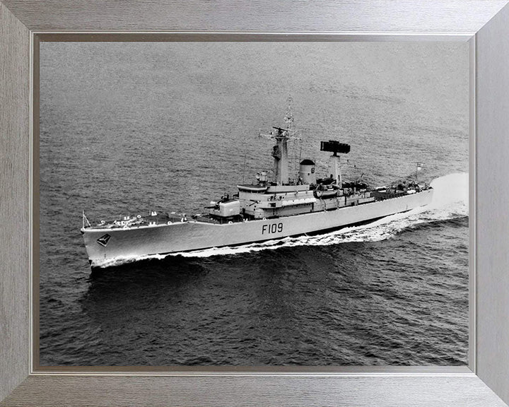 HMS Leander F109 Royal Navy Leander Class Frigate Photo Print or Framed Print - Hampshire Prints