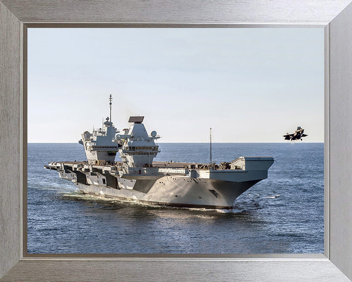 HMS Queen Elizabeth R08 | Photo Print | Framed Print | Queen Elizabeth Class | Aircraft Carrier | Royal Navy - Hampshire Prints