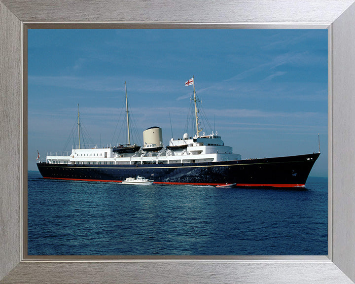 HMY Britannia Royal Yacht Photo Print or Framed Print - Hampshire Prints