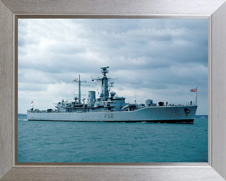 HMS Hermione F58 | Photo Print | Framed Print | Leander Class | Frigate | Royal Navy - Hampshire Prints