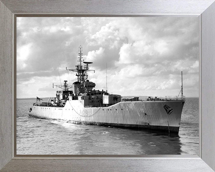 HMS Rhyl F129 Royal Navy Rothesay Class frigate Photo Print or Framed Print - Hampshire Prints