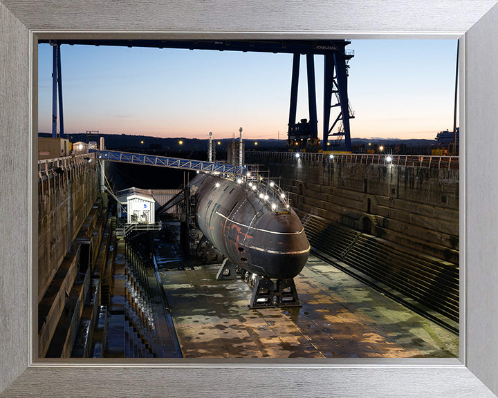 HMS Swiftsure S126 Submarine | Photo Print | Framed Print | Swiftsure Class | Royal Navy