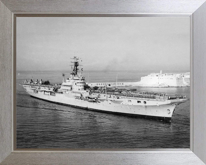 HMS Theseus R64 | Photo Print | Framed Print | Colossus Class | Aircraft Carrier | Royal Navy - Hampshire Prints