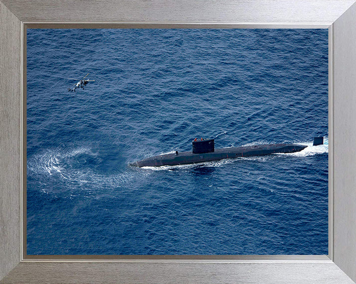 HMS Trenchant S91 Royal Navy Trafalgar class Submarine Photo Print or Framed Print - Hampshire Prints